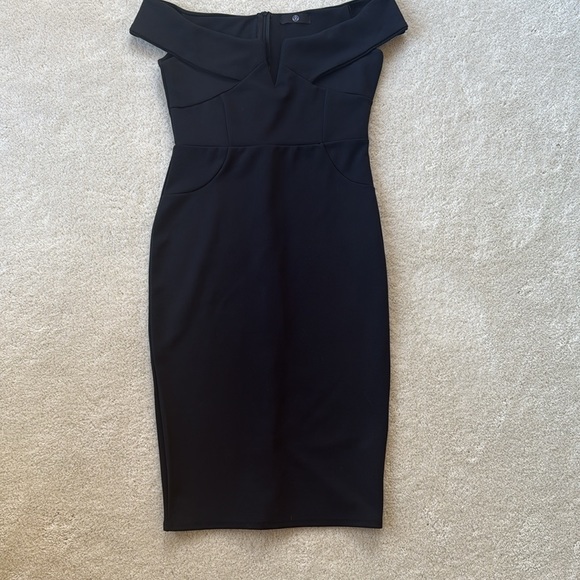 EUC Missguided Bardot Off-Shoulder Dress - Picture 5 of 9